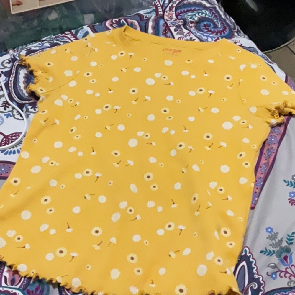 Wild Fable Yellow Floral Short Sleeve Tee